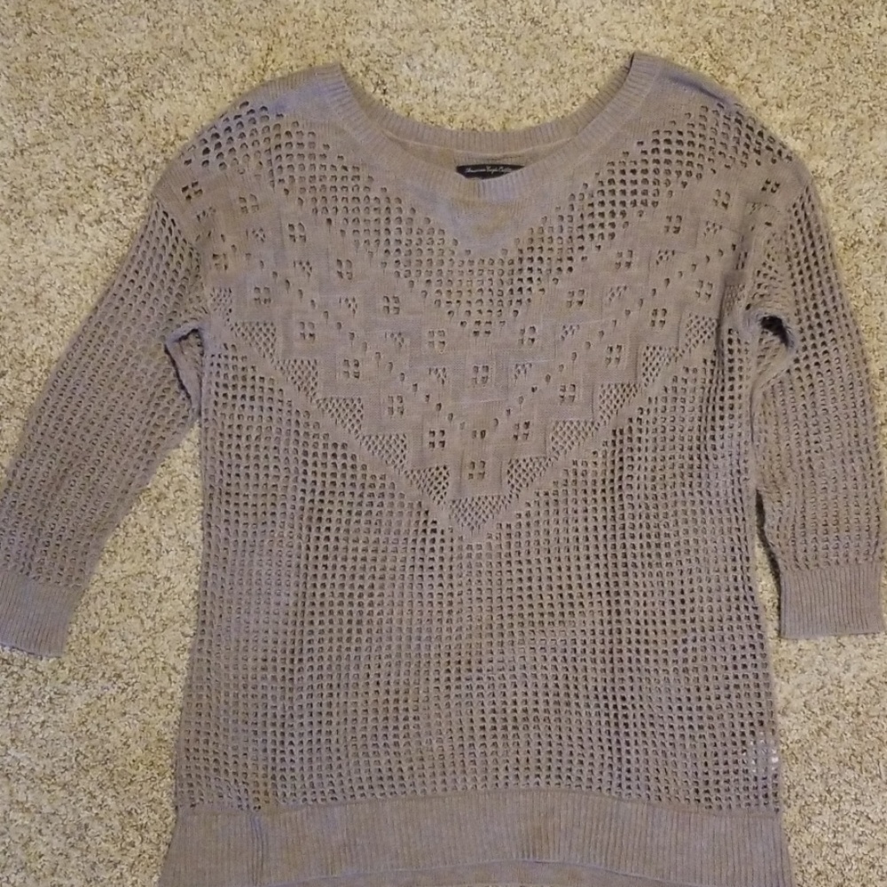 American Eagle Light-weight Sweater